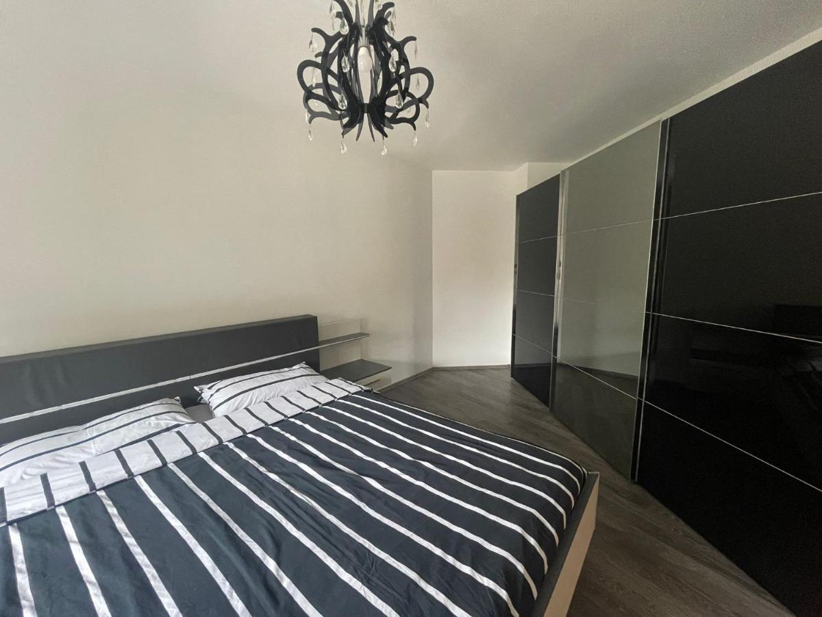 Monteurzimmer/Ferienwohnung Brauckstrasse, غلادبك المظهر الخارجي الصورة