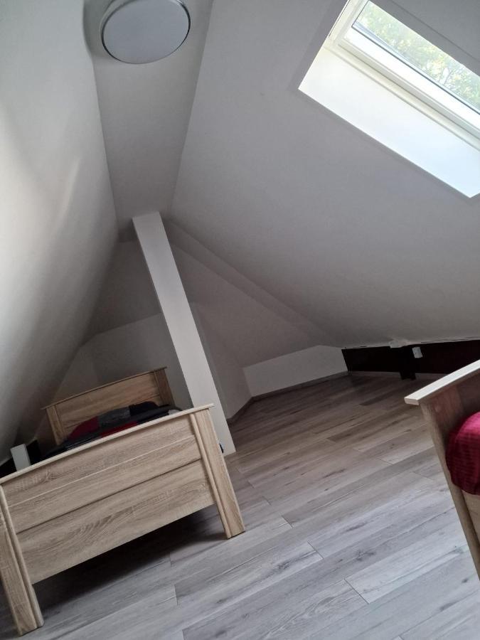 Monteurzimmer/Ferienwohnung Brauckstrasse, غلادبك المظهر الخارجي الصورة