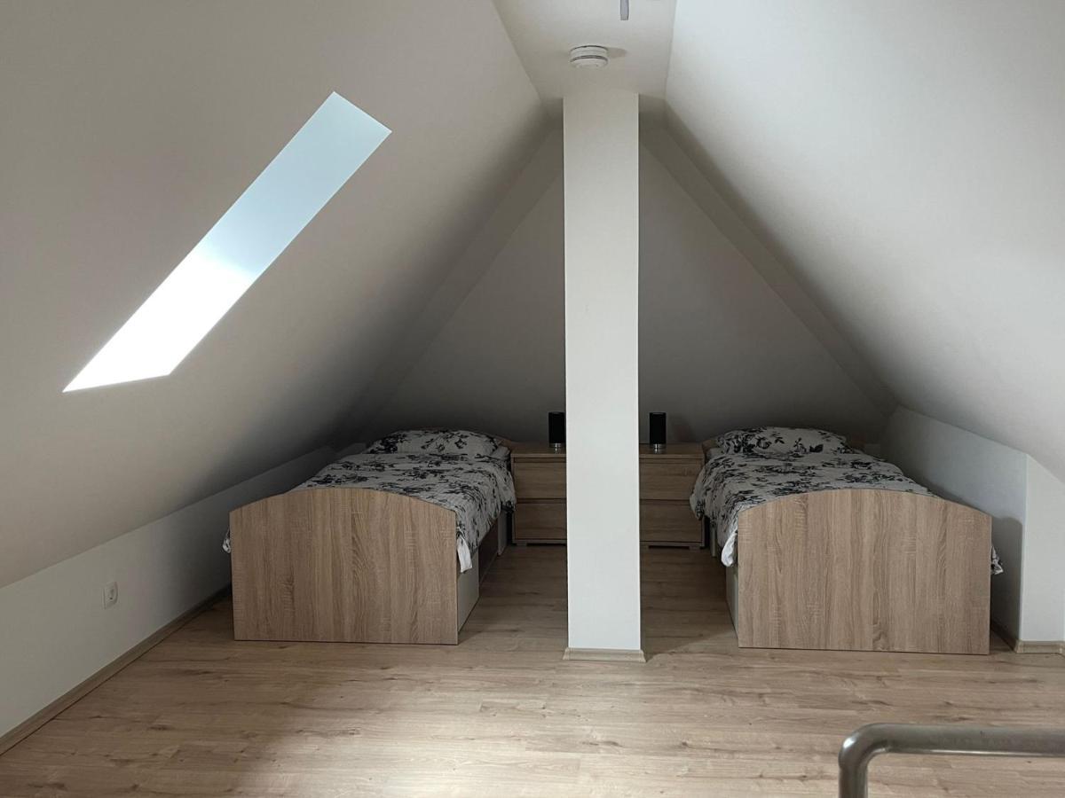Monteurzimmer/Ferienwohnung Brauckstrasse, غلادبك المظهر الخارجي الصورة